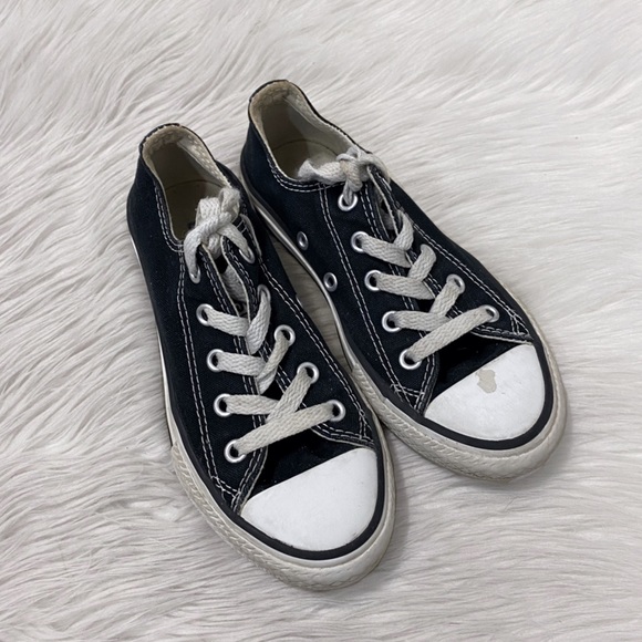 Converse Black Low Top Chuck Taylor All Star Shoes Sneakers - Picture 1 of 8